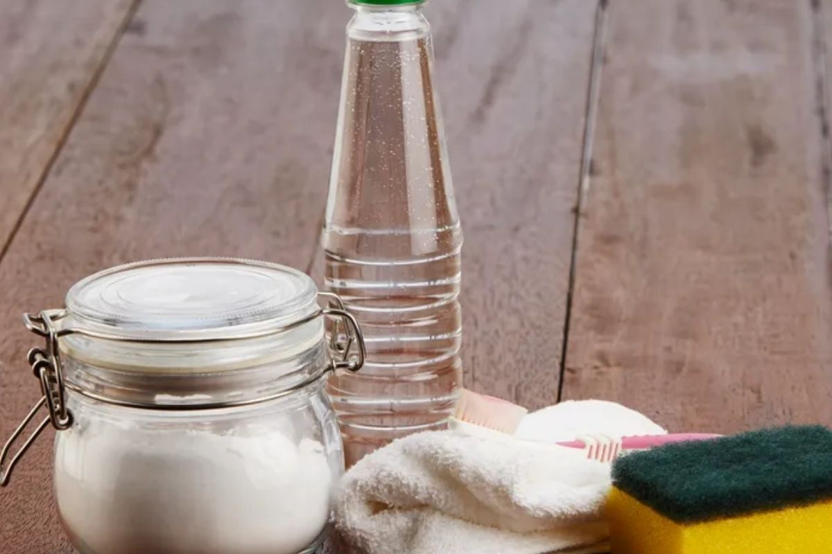 Why Use Vinegar, Salt, and Water to Freshen Your Home?