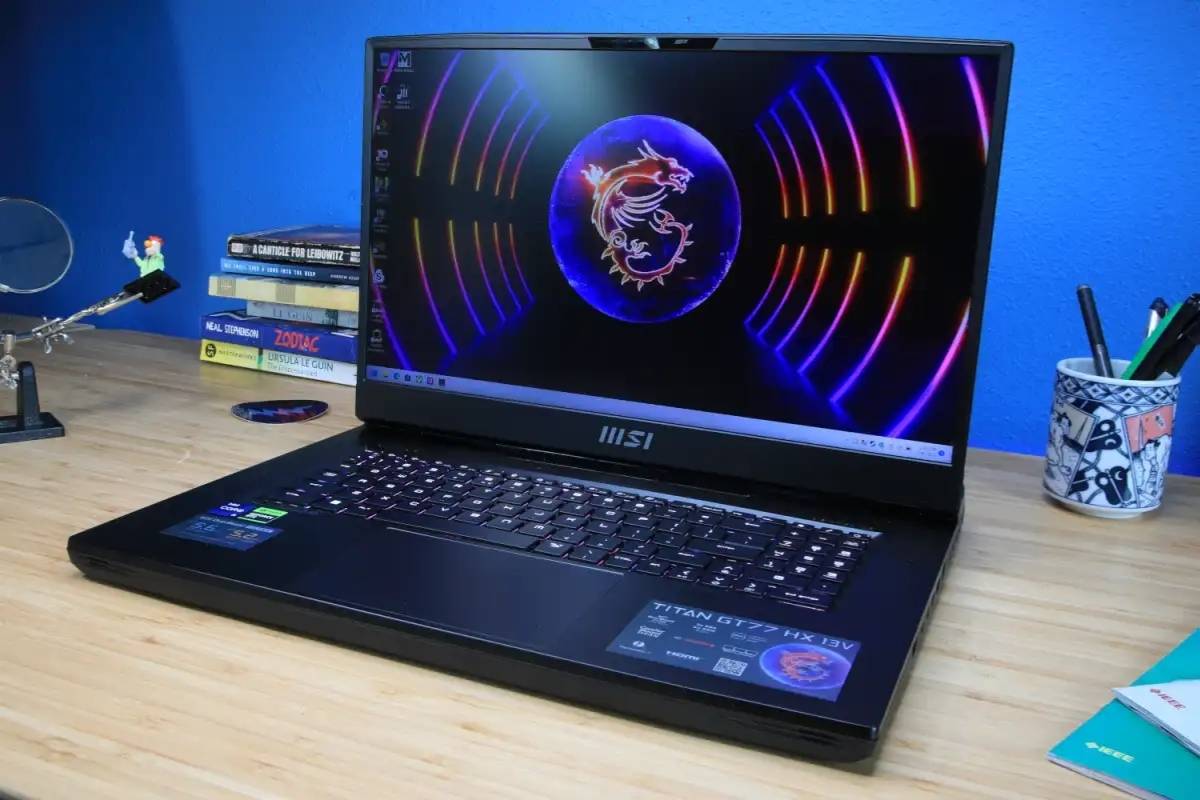 MSI Titan GT77 HX (2025 Model)