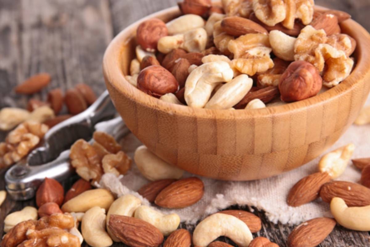 Nuts (Almonds, Walnuts, and Cashews)