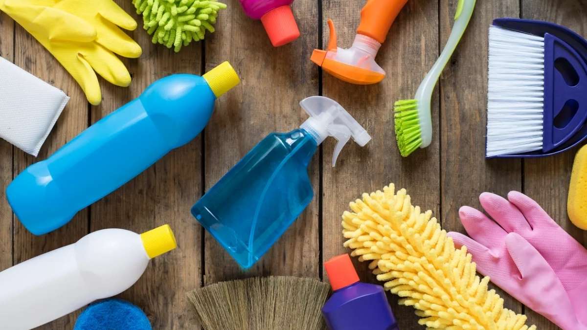 Cleaning Essentials: Best Tools and Products for a Spotless Home